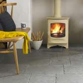 Wolnostojący piec kominkowy o mocy 4,8kW Charnwood C-Four