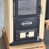 Kuchnia węglowa Moravia TP 9114 Sofie z widocznym ogniem