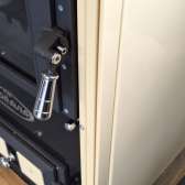 Kuchnia węglowa Moravia TP 9114 Sofie z widocznym ogniem